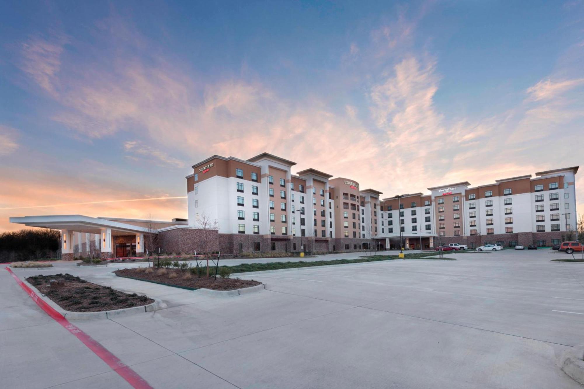 Courtyard By Marriott Dallas Dfw Airport North/Grapevine Exterior photo