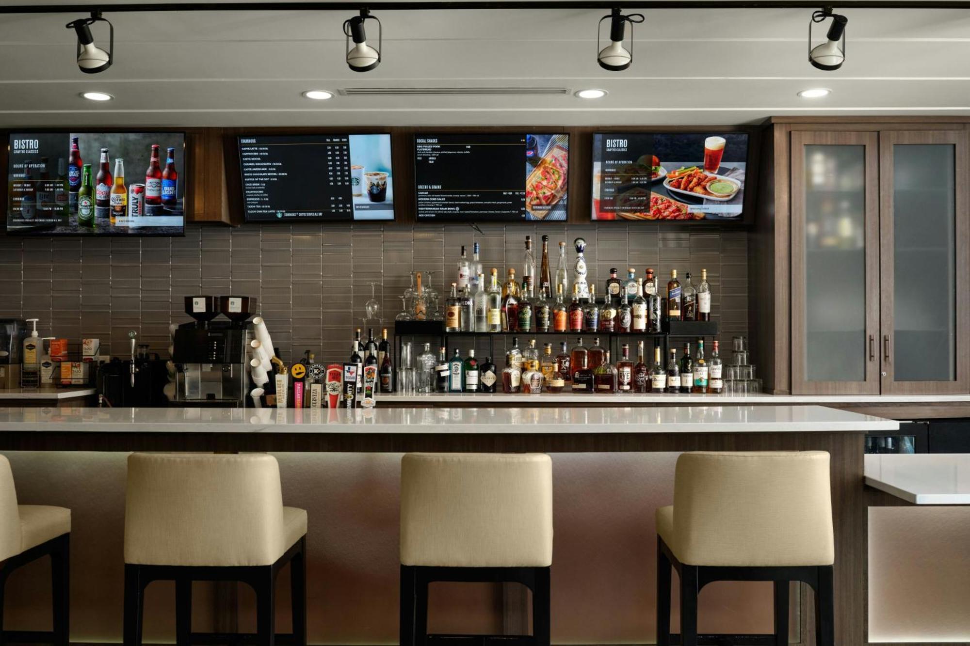 Courtyard By Marriott Dallas Dfw Airport North/Grapevine Exterior photo